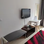 Kleines In Frankfurt Mit Eigenem Stellplatz In Messenaehe * Frankfurt am Main